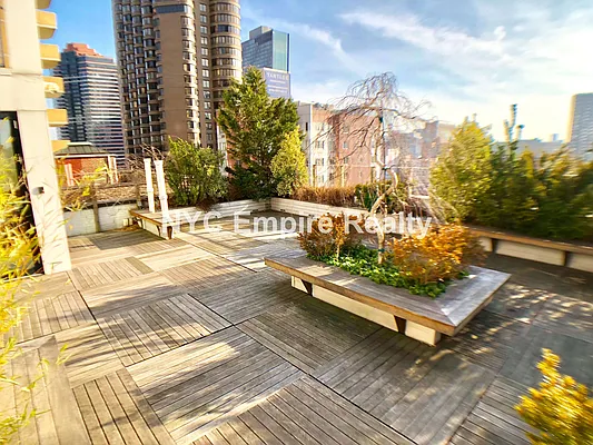 Rented by NYC Empire Realty Inc | media 35