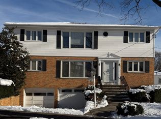 21 Pilgrim Ct FLOOR 2, Bloomfield, NJ 07003