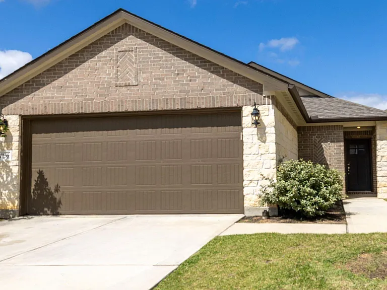 7155 Blue Oak Dr — Photo 1