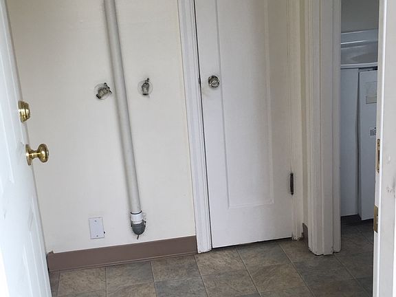 Back Entry / Stack-able W/D Hook-ups