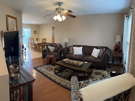 2nd image of 4002 Sweetwater Dr