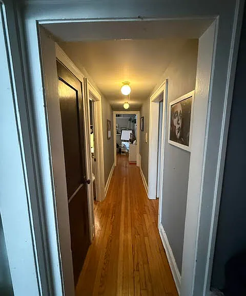 2548 N Harding Ave #1 — Photo 2
