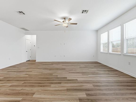 4th image of 1816 Lorant Ln