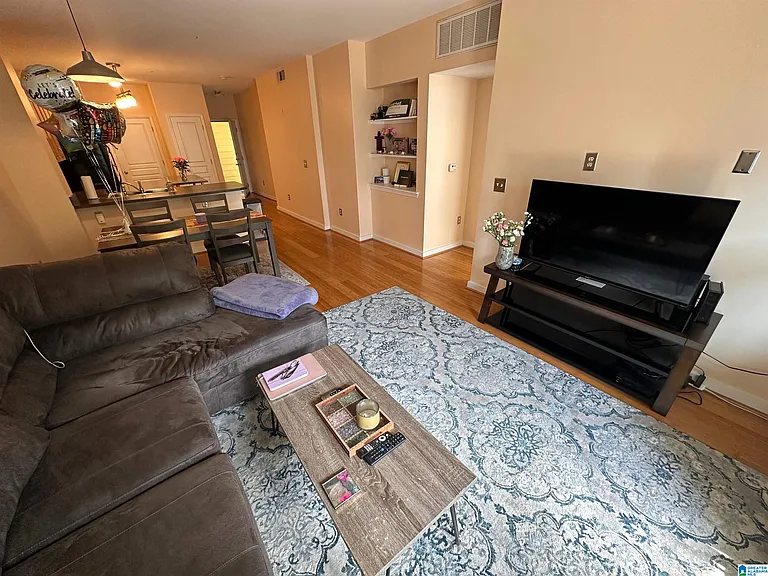2020 5th Ave S #340 — Photo 14