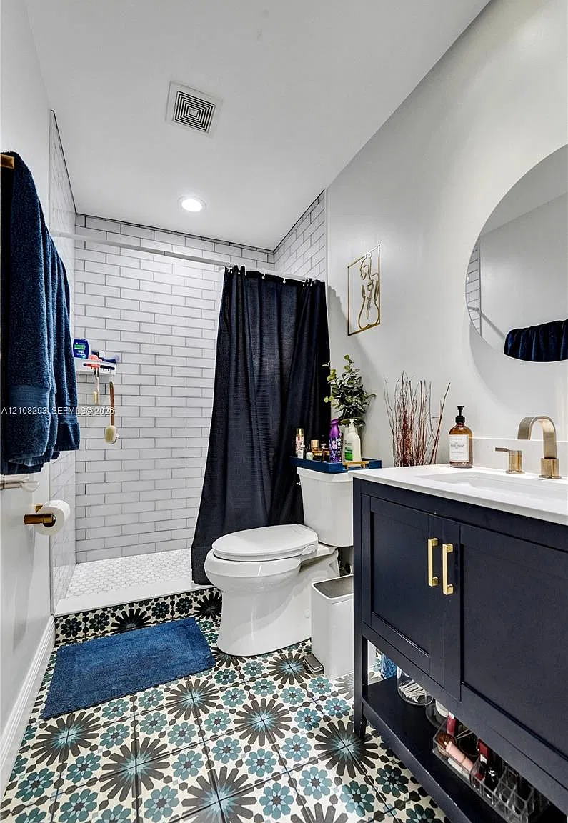 South Hollywood Amd Plat — Photo 4