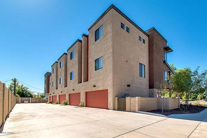 6937 E 6th St #1003 — Photo 23