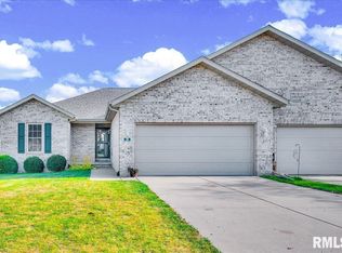 50 Brooke Cir, Morton, IL