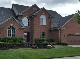 51808 Flyer Dr, Macomb, MI 48042