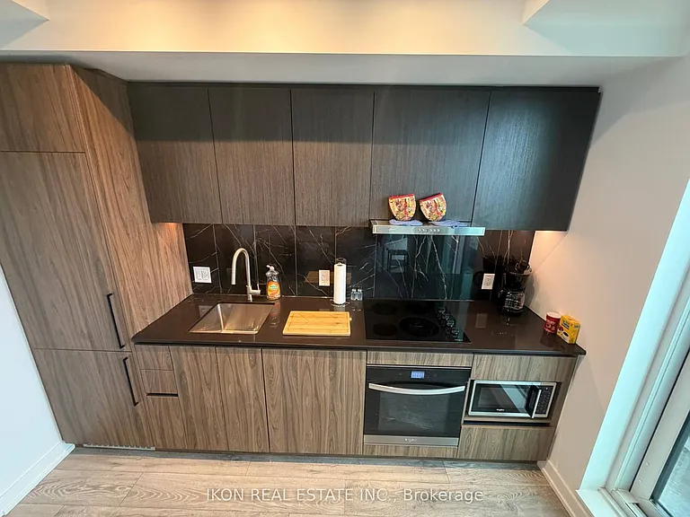 1100 Sheppard Ave W #Penthouse 07 — Photo 7