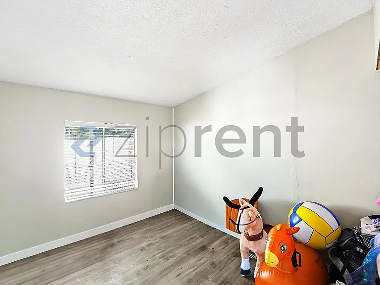 33105 Santiago Rd #21 — Photo 20