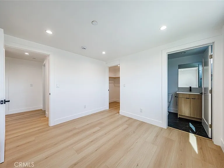 1332 S Longwood Ave #3 — Photo 23