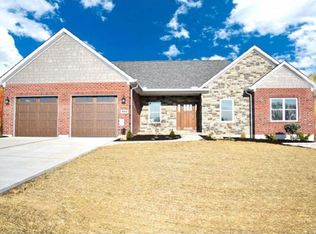 950 Madison Ridge Rd, Lawrenceburg, IN 47025