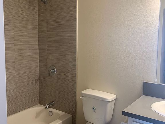 5th image of 6514-6518 1/2 Brynhurst Ave #6518