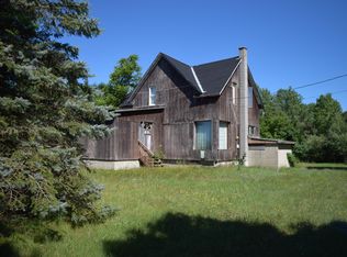 2716 W Hansen Rd, Ludington, MI 49431