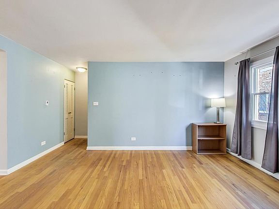 3rd image of 4939 N Kimball Ave #1E