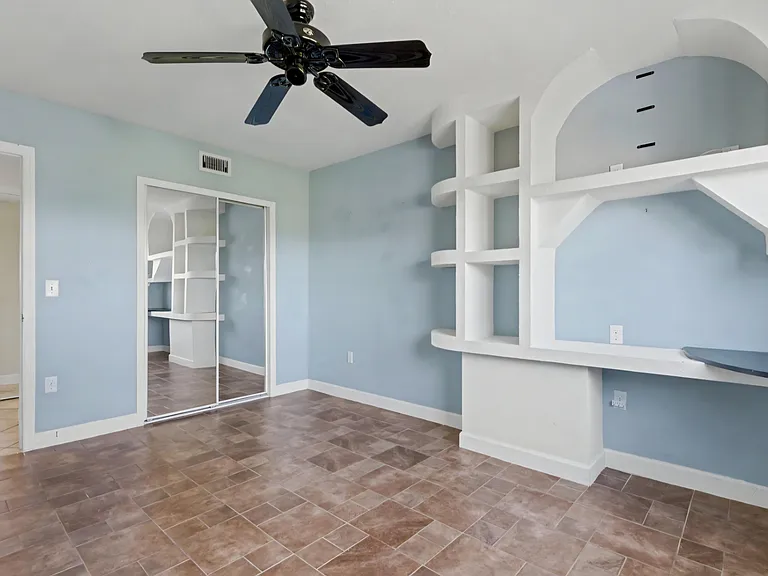 701 NW 19th St #401 — Photo 41