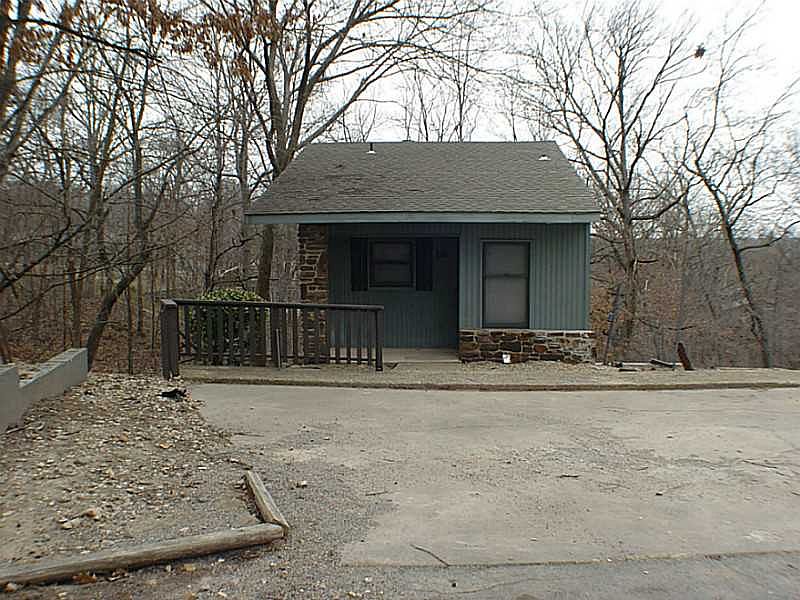 1st image of 10 Gail Ln