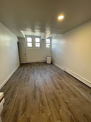 2nd image of 15 Pike St APT 3
