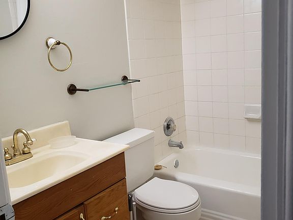 5th image of 10427 Briarbend Dr