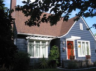 601 NE Hazelfern Pl, Portland, OR 97232