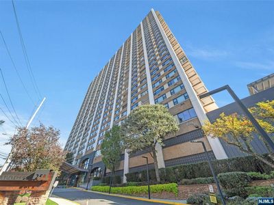 250 Gorge Rd APT 11C, Cliffside Park, NJ, 07010