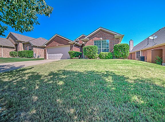 3rd image of 745 Red Elm Ln