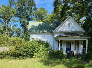 1302 Lackey St, Leakesville, MS 39451