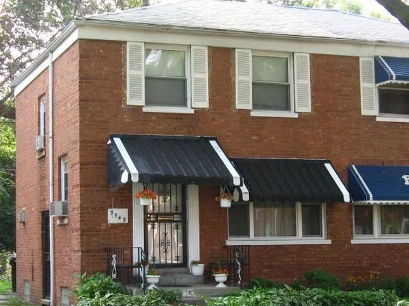 9549 S Bensley Ave, Chicago, IL 60617