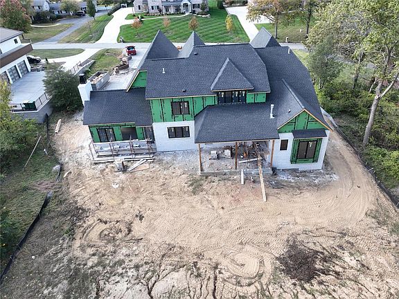 4th image of 926 Claymark Dr