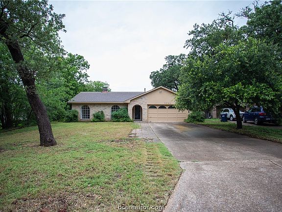 2nd image of 2720 Normand Cir
