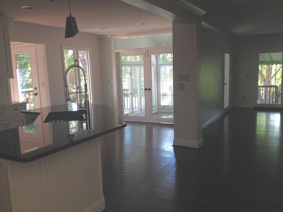 1st image of 1010 Honeycreek Dr