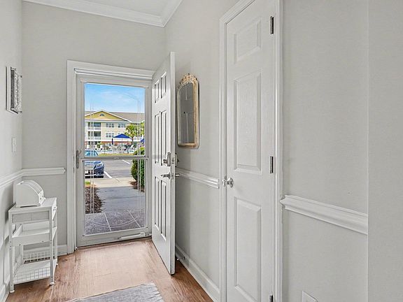 2nd image of 6203 Catalina Dr. #612