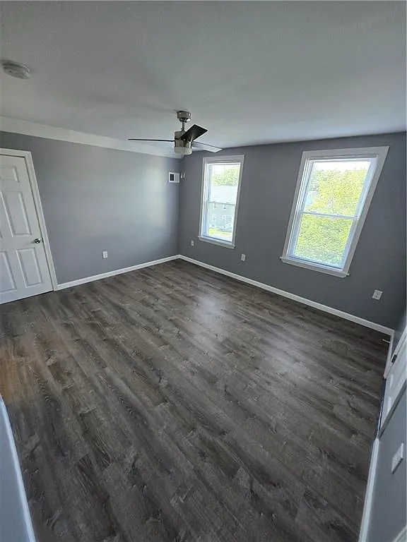 1 bed, 1.0 bath, 700 sqft, $1,600 — Photo 3