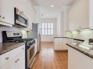 164 Oak Pl, Houston, TX 77006