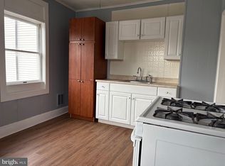 2713 Hammonds Ferry Rd, Halethorpe, MD 21227