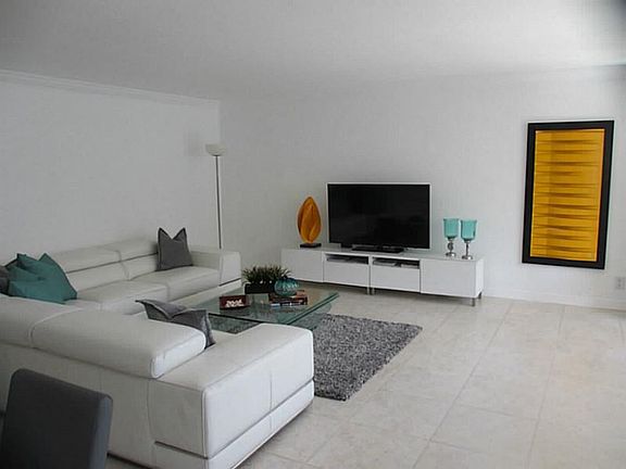 2nd image of 4280 Galt Ocean Dr APT 8K