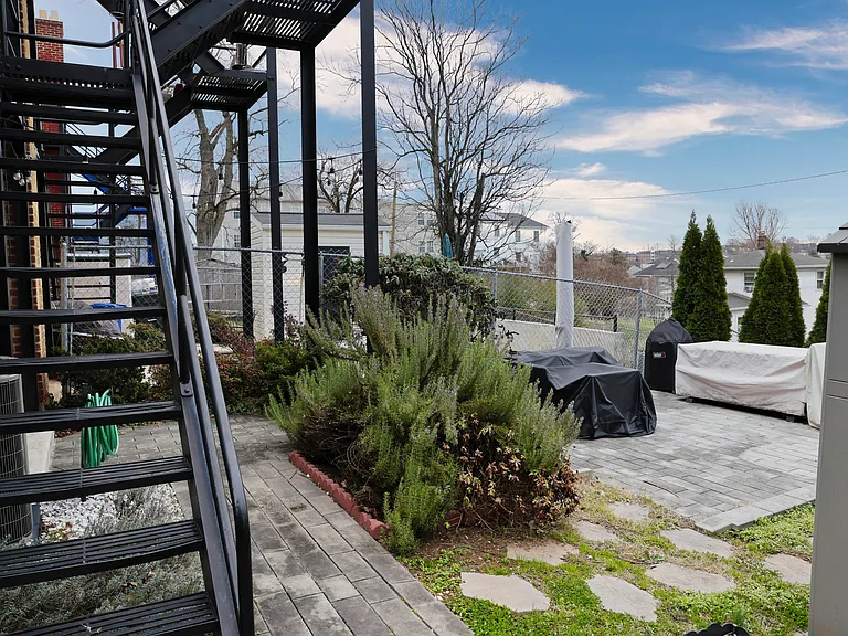 4709 Jay St NE — Photo 15