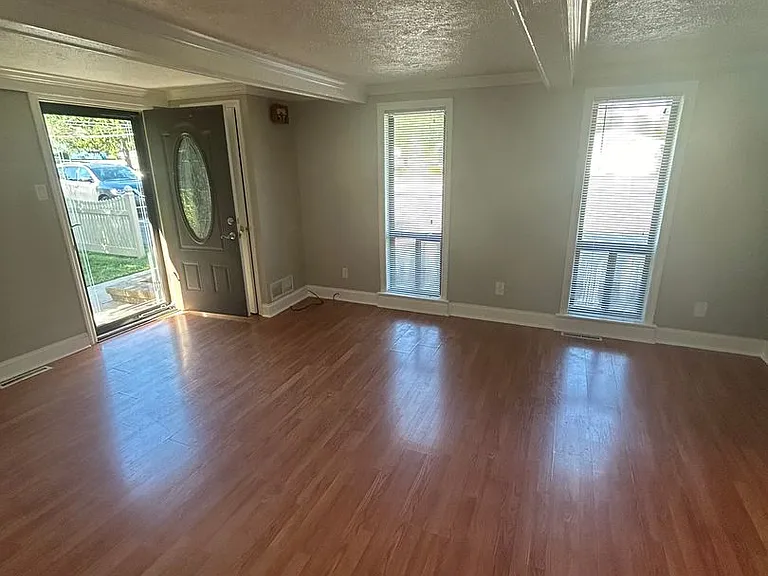 1670 Brodhead Rd #9 — Photo 9