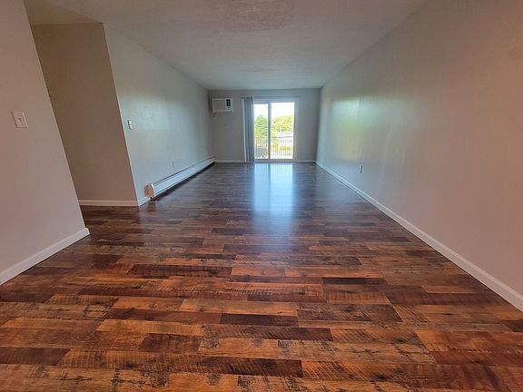 4th image of 81 Fisherville Rd #34