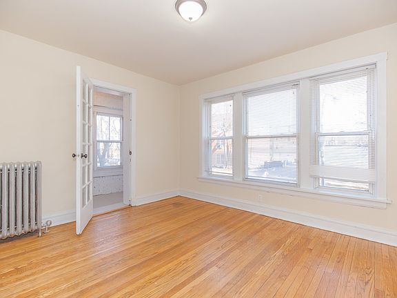 3rd image of 7510 N Hoyne Ave APT 1