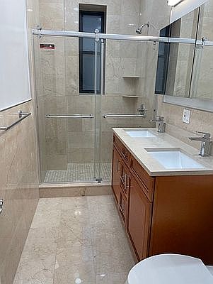 5th image of 170 W 73rd St #5B