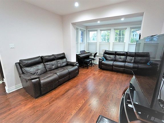 4th image of 4484 N Kasson Ave