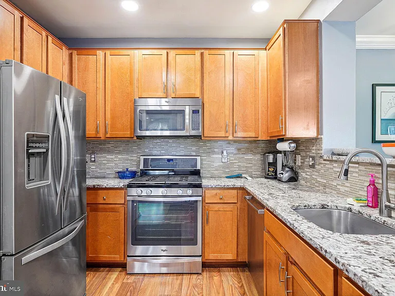 4850 Eisenhower Ave #205 — Photo 7