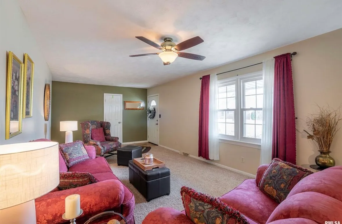 3 bed, 1528 sqft, $2,300 — Photo 4