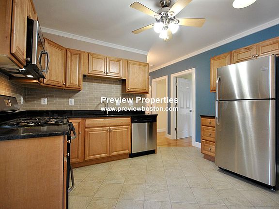 2nd image of 38A Turner St #1