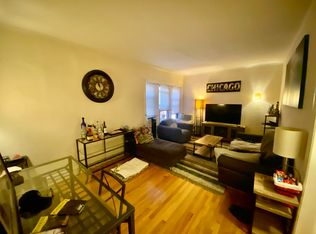 1237 1/2 W Greenleaf Ave #1S, Chicago, IL 60626
