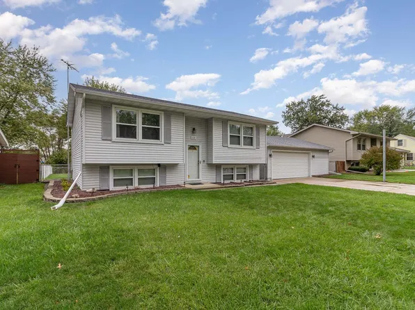 259 Walnut Ln, Crown Point, IN 46307