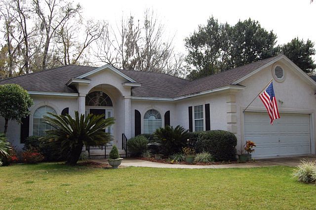 1st image of 119 Hillcrest Ct