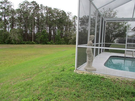 4th image of 9328 Woodstone Ln