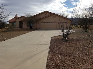 5838 E Hickory Ct, Hereford, AZ 85615